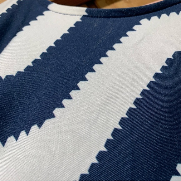 DJ Navy and White Dress - Picture 4 of 15